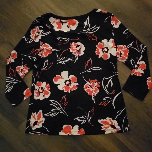 Calvin Klein Floral Fitted Blouse Size Medium - Picture 4 of 9